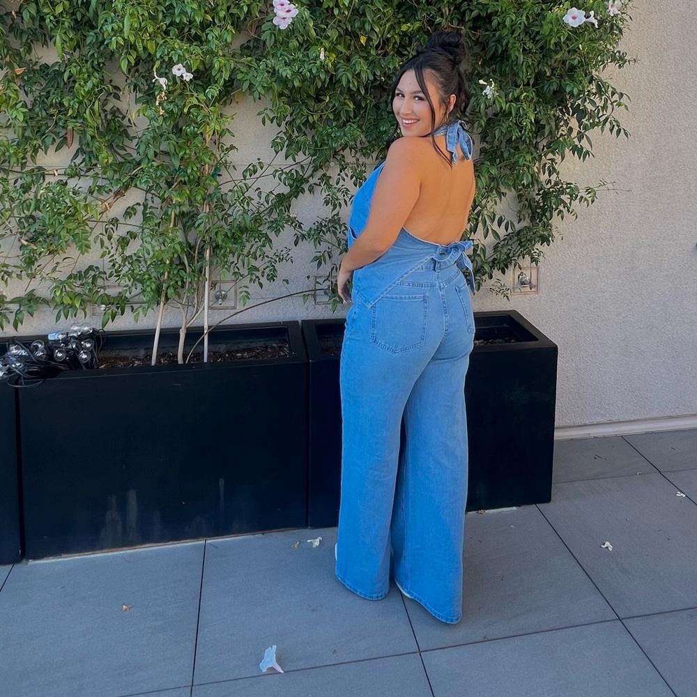 Stylish Denim Halter Top Set